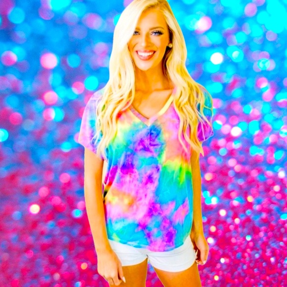 Tie Dyed Short-Sleeved V-neck Tee - Picture 1 of 3